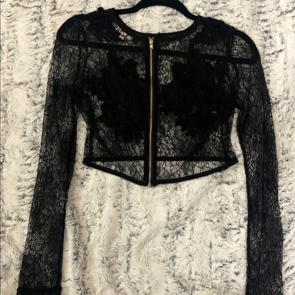 Crop top - Picture 2 of 4